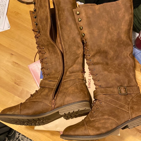 Mossimo Supply Co. Shoes - Mossimo low heel lace up boots